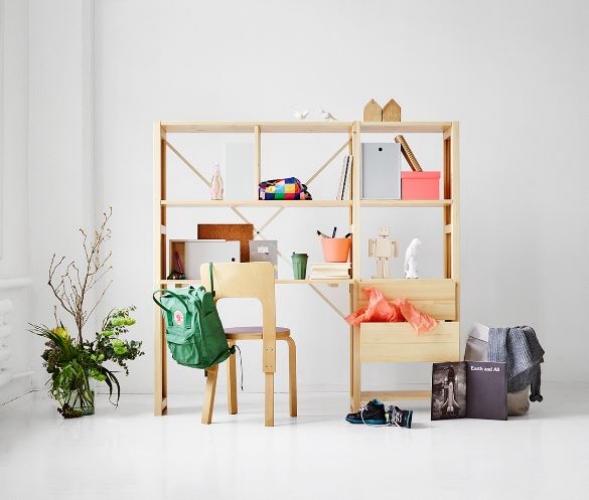 Solid wood Lundia shelving in a kids room