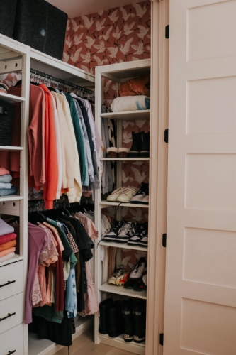 Solid wood Lundia shelving in a kids room