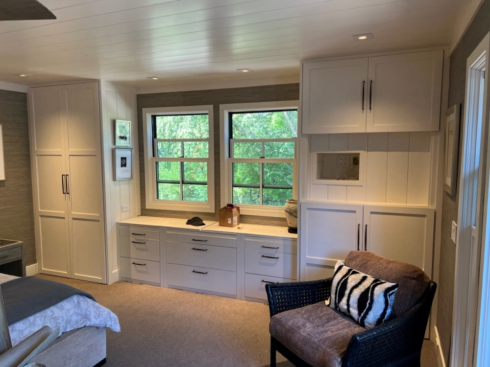 Wardrobe Wall in White
